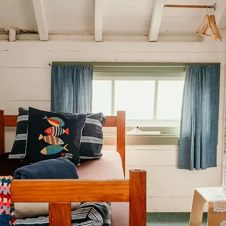 The Wandering Whale Port Fairy Hostel Exterior photo